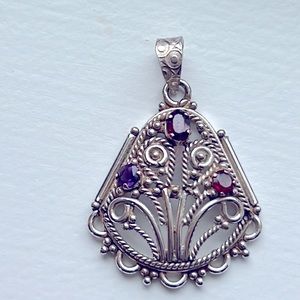 925 Sterling Silver Pendant with Stone